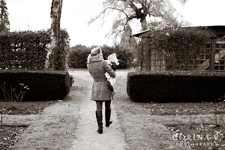 Family Portrait Photographer - Corina V. Photography