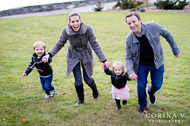 Family Portrait Photographer - Corina V. Photography